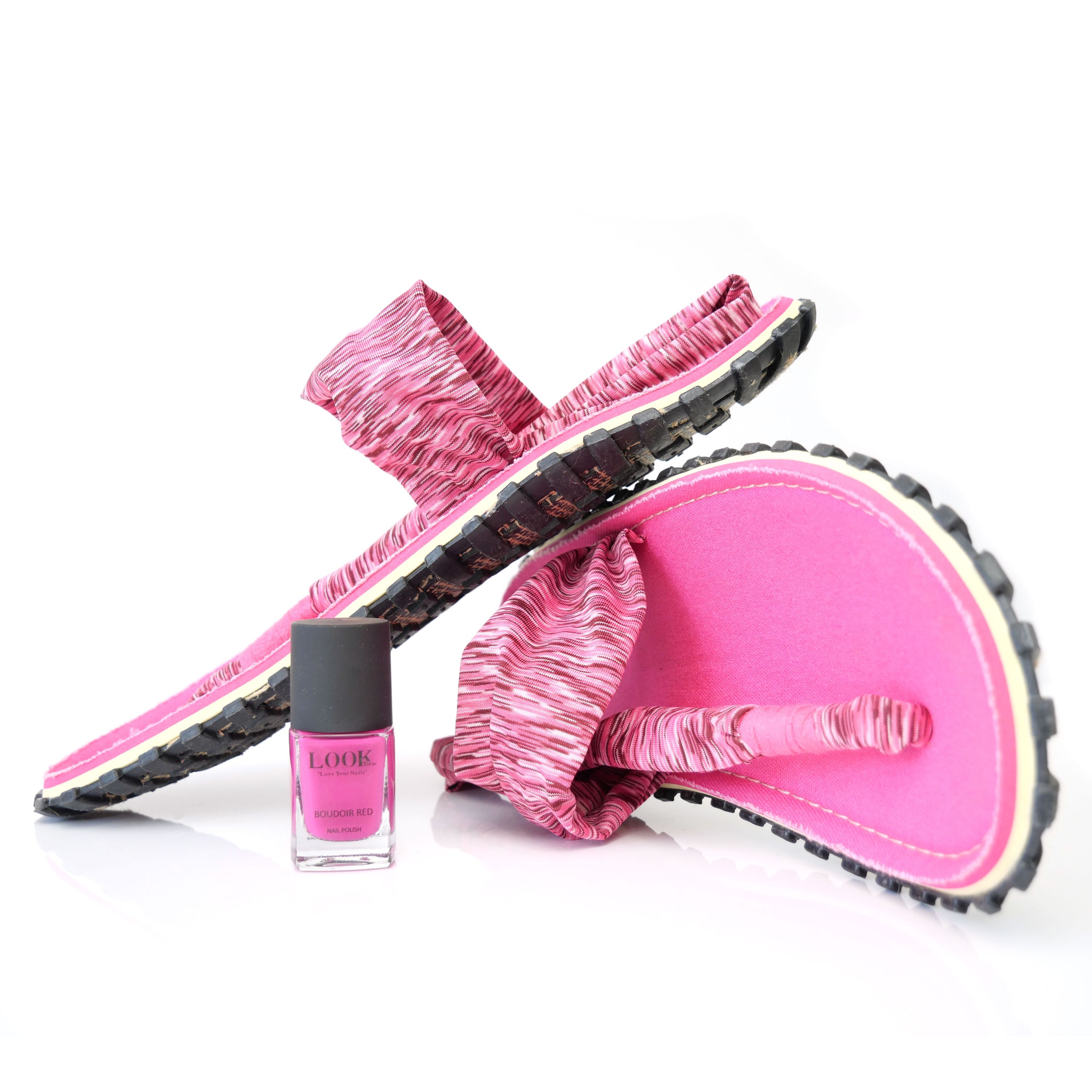 GUMBIES Zehentrenner Set – Slingbacks Pink mit dem Nagellack Boudoir Red 