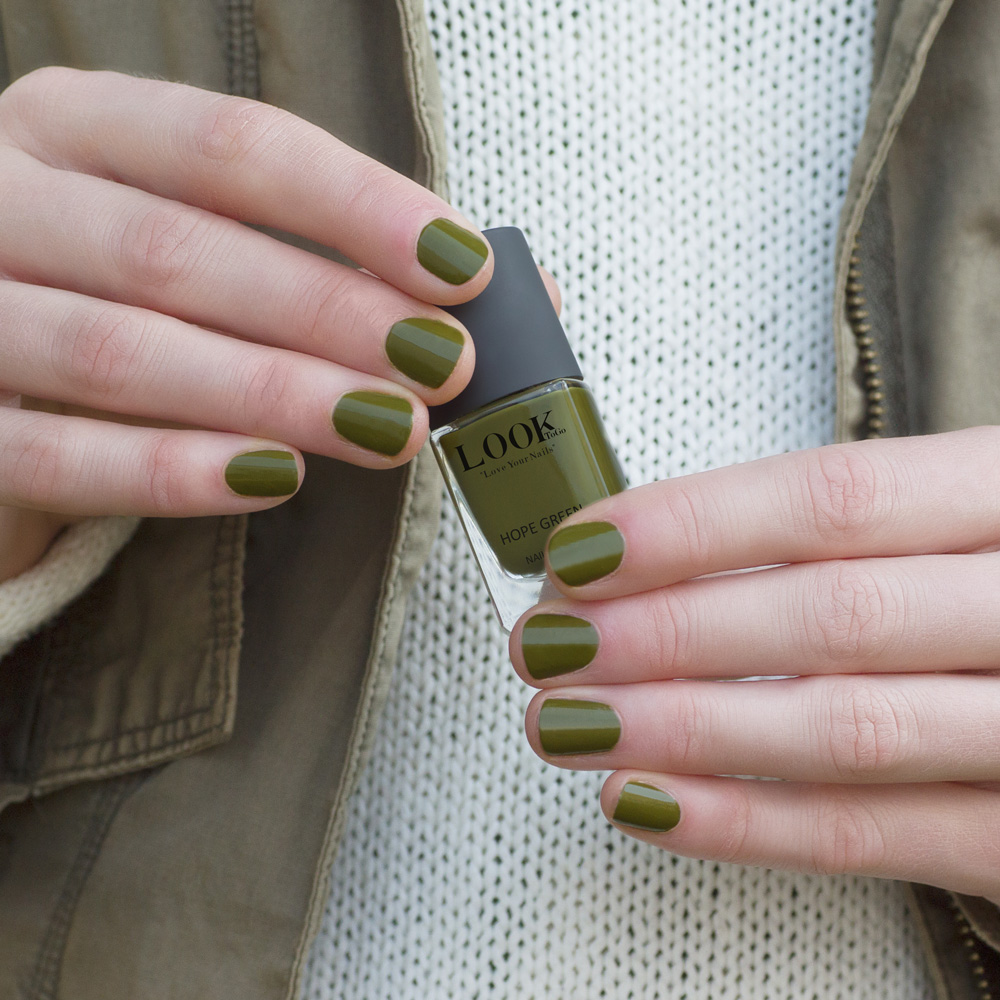 GUMBIES Zehentrenner Set – Jungle mit dem Nagellack Hope Green