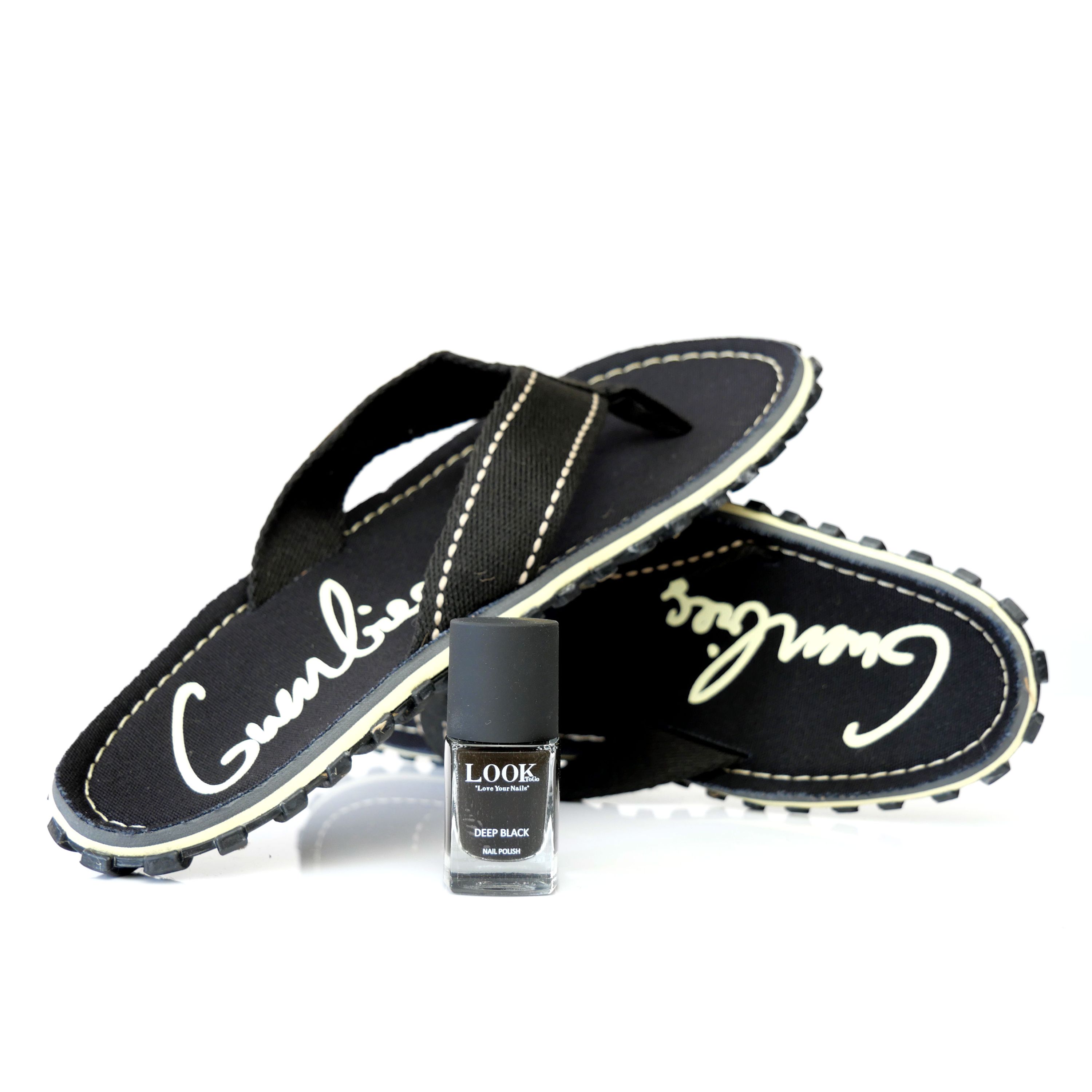 Set Original Flip Flops – Black mit dem Nagellack Deep Black Set Original Flip Flops – Black mit dem Nagellack Deep Black