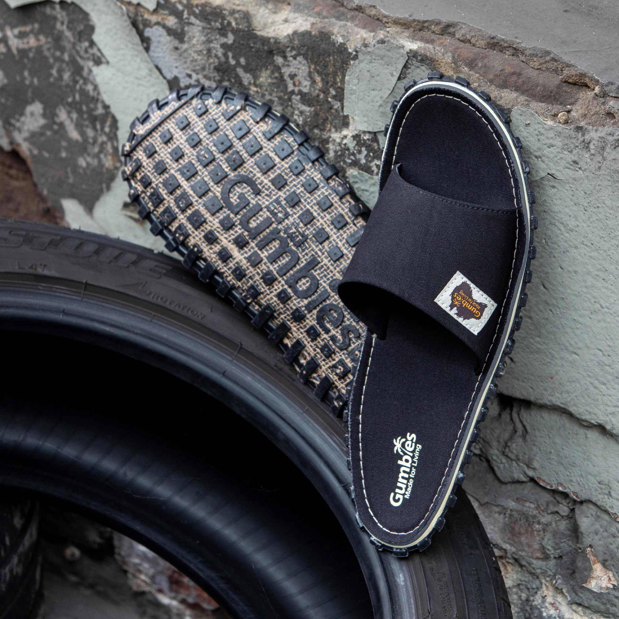Black – Slides